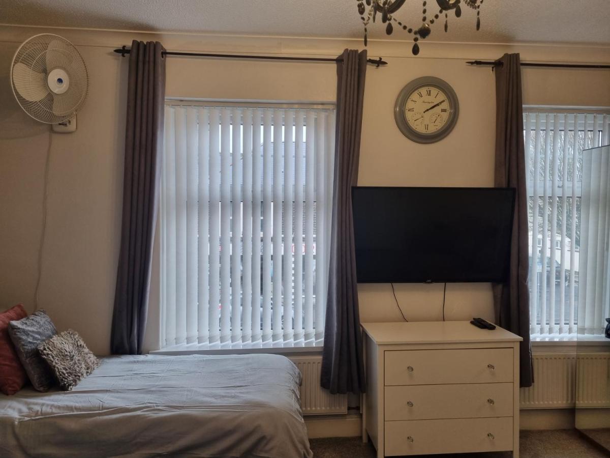 Private Luxury Double Room In Cardiff Exterior foto