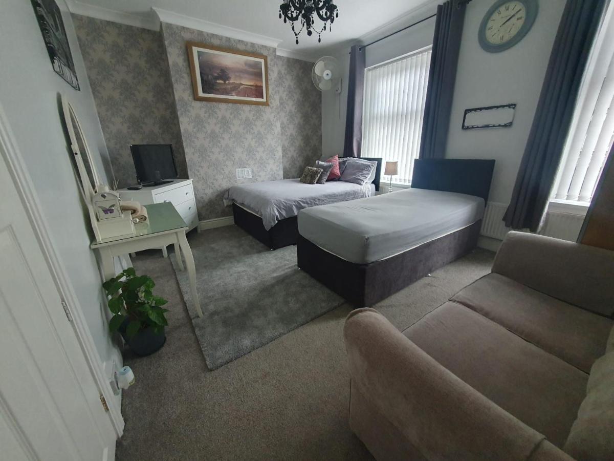 Private Luxury Double Room In Cardiff Exterior foto